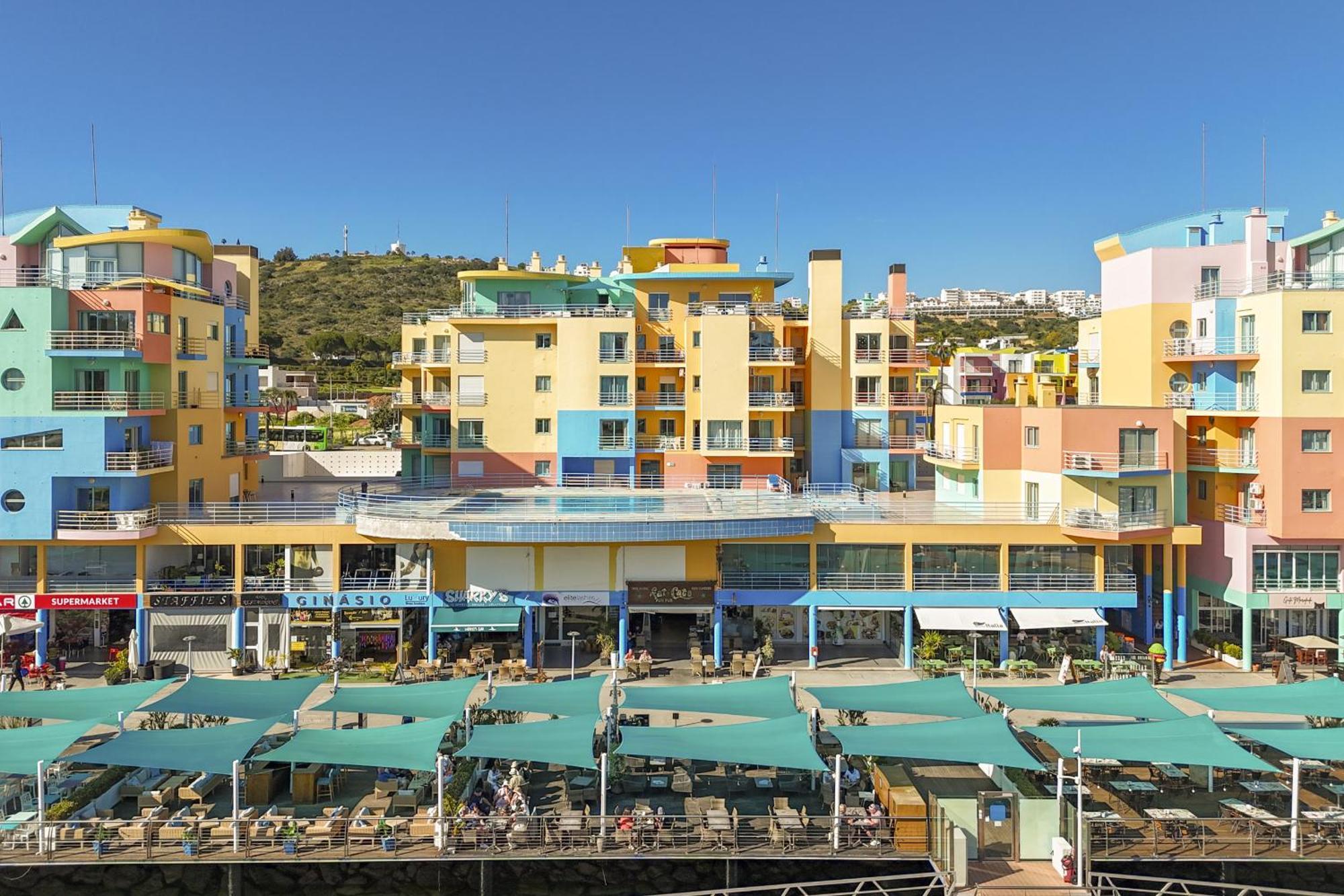 אלבופיירה Marina Breeze Apartment With Pool - 900M From The Beach מראה חיצוני תמונה