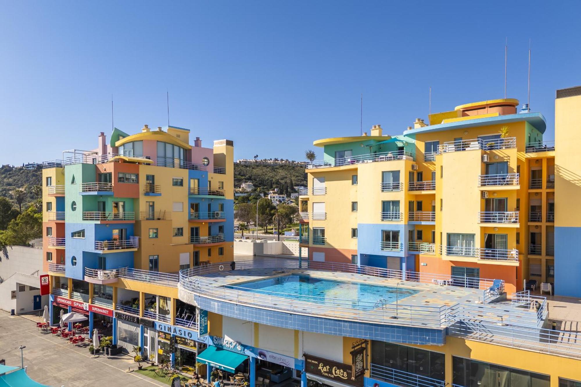 אלבופיירה Marina Breeze Apartment With Pool - 900M From The Beach מראה חיצוני תמונה