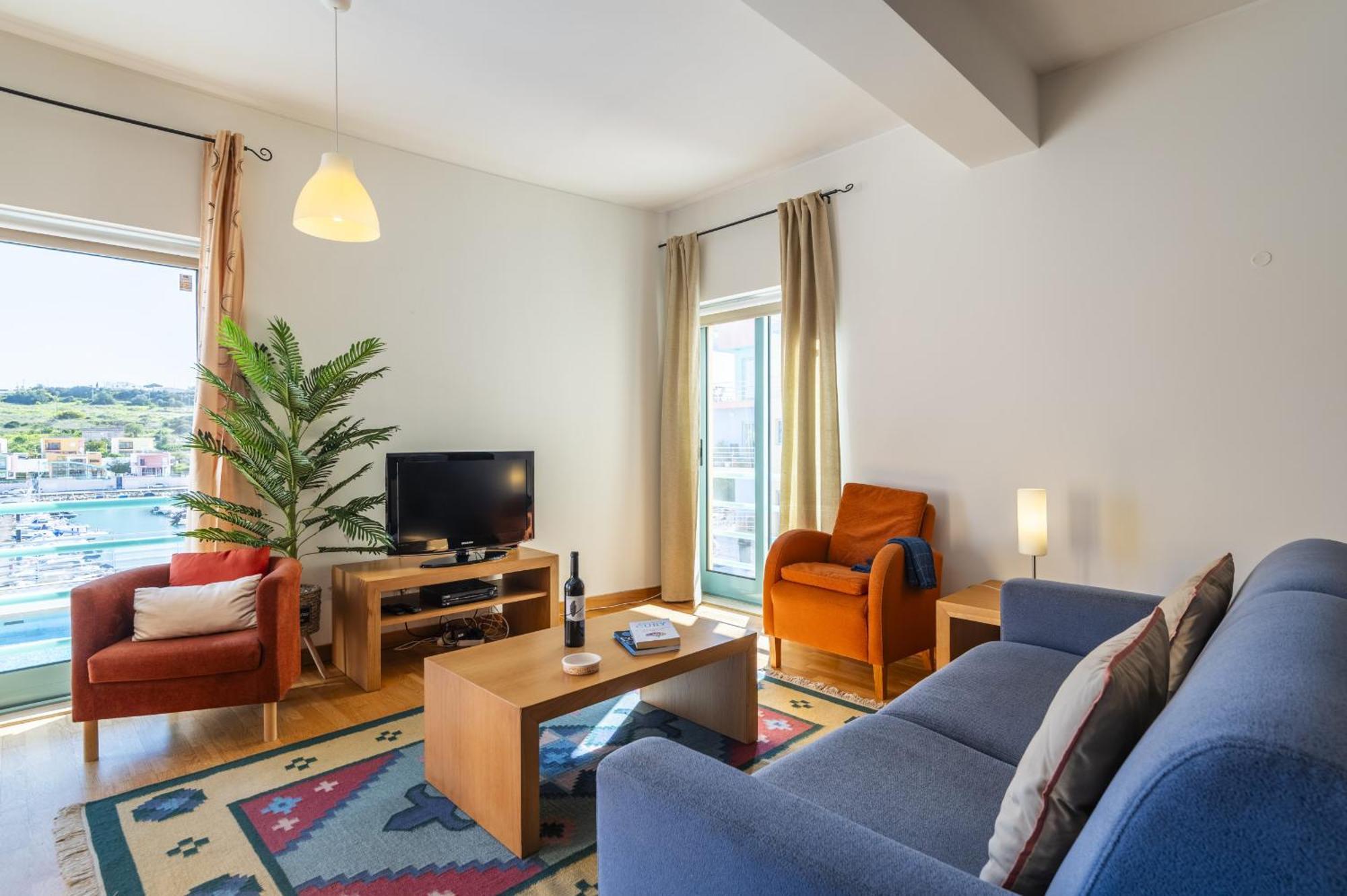 אלבופיירה Marina Breeze Apartment With Pool - 900M From The Beach מראה חיצוני תמונה
